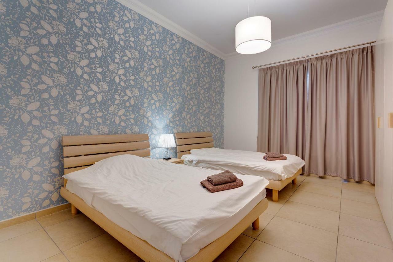 Apartment In Fort Cambridge With Pool Sliema Exterior foto