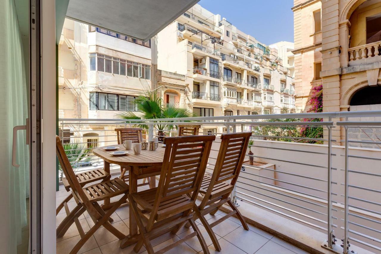 Apartment In Fort Cambridge With Pool Sliema Exterior foto