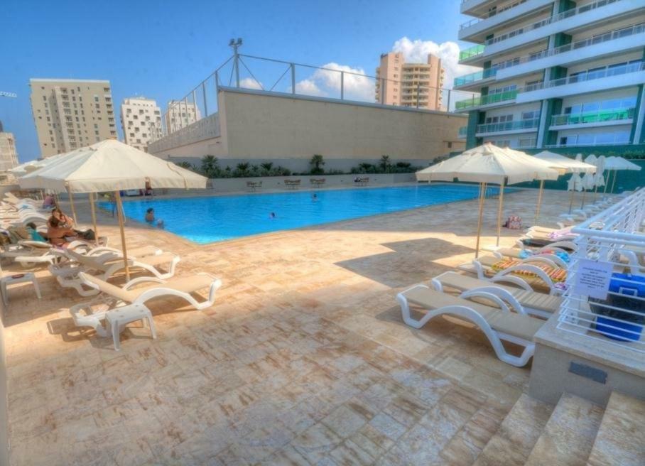 Apartment In Fort Cambridge With Pool Sliema Exterior foto